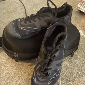 nfinity black girls size 4.5 cheer shoes with case